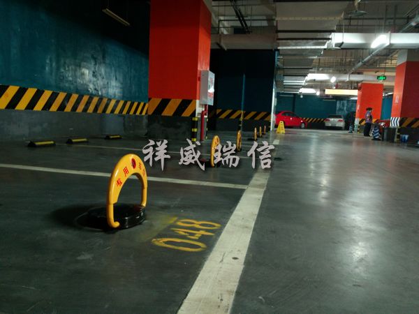 XW-遥控器型车位锁
